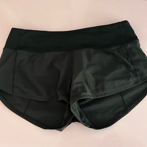 Lululemon Speed Up Shorts 2.5